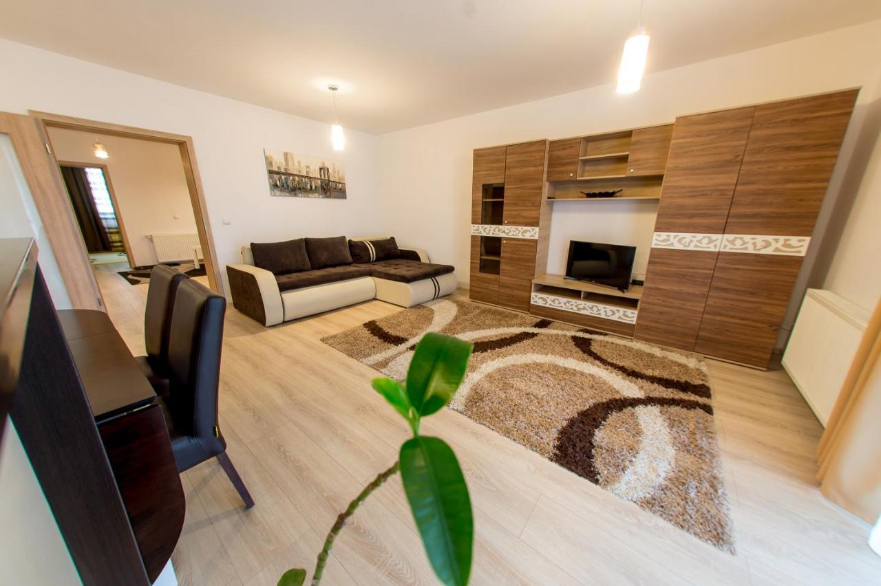 Terezianum Apartments, Free Parking Sibiu Buitenkant foto