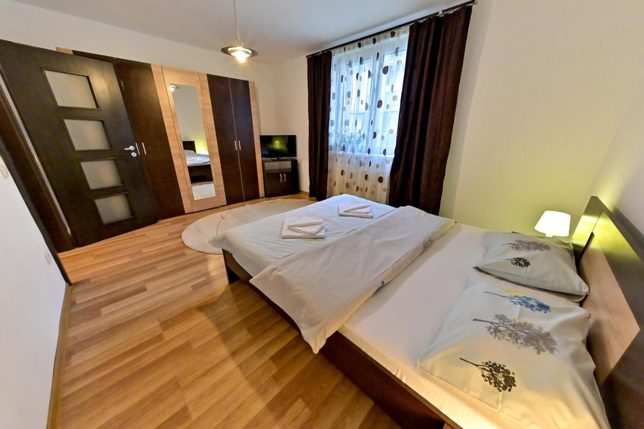 Terezianum Apartments, Free Parking Sibiu Buitenkant foto