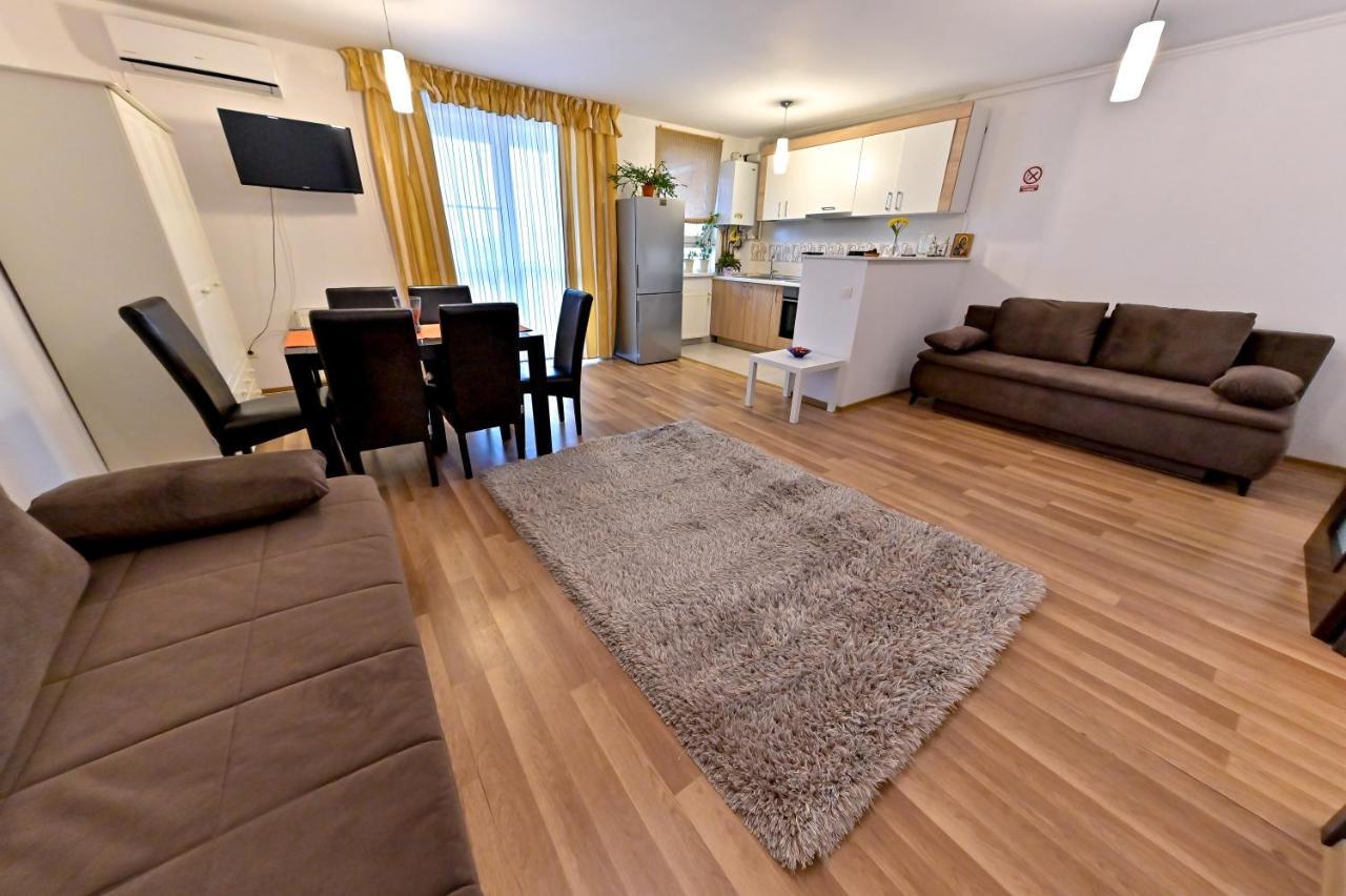 Terezianum Apartments, Free Parking Sibiu Buitenkant foto
