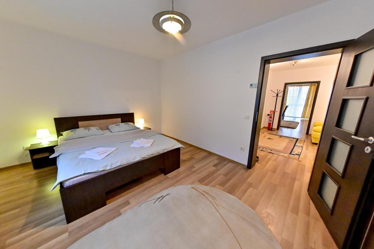 Terezianum Apartments, Free Parking Sibiu Buitenkant foto