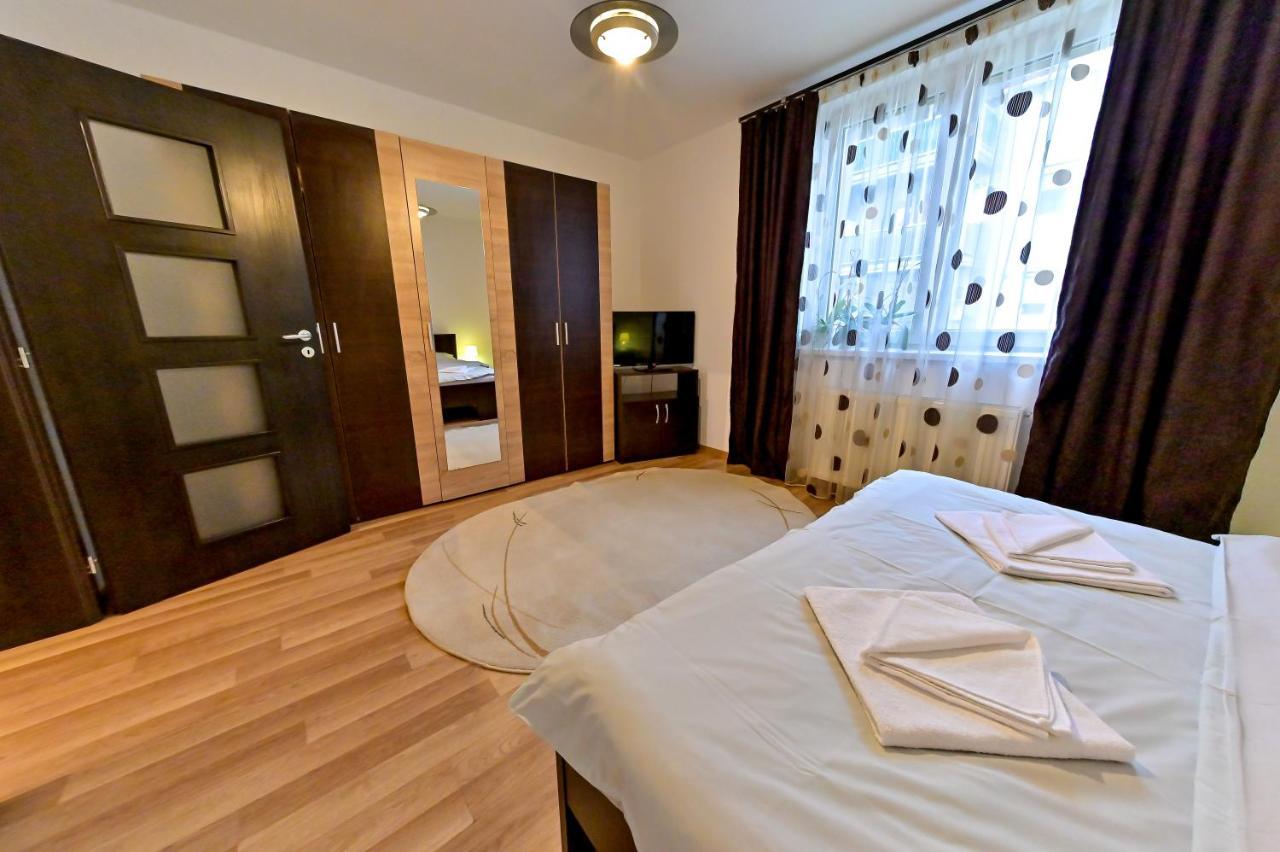 Terezianum Apartments, Free Parking Sibiu Buitenkant foto